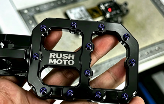 PRE-ORDER E-Moto Pegs